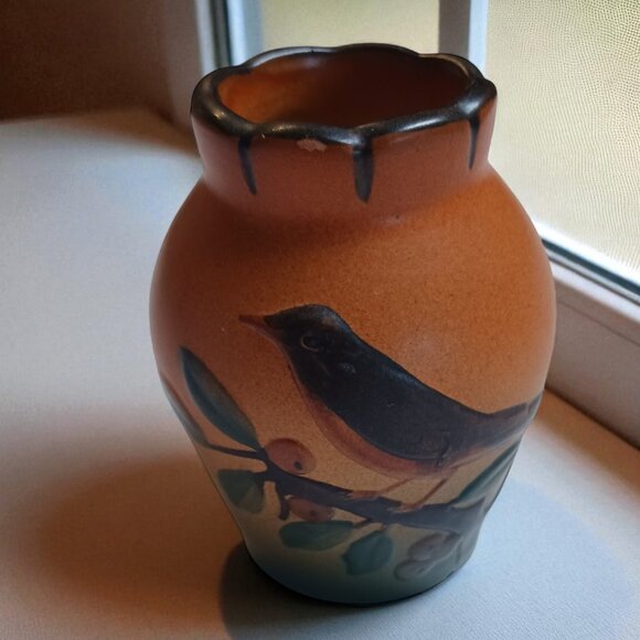 Vintage Danish Art Pottery Bud Vase - P. Ipsens Enke - Hand Painted Bird Design - Picture 2 of 10